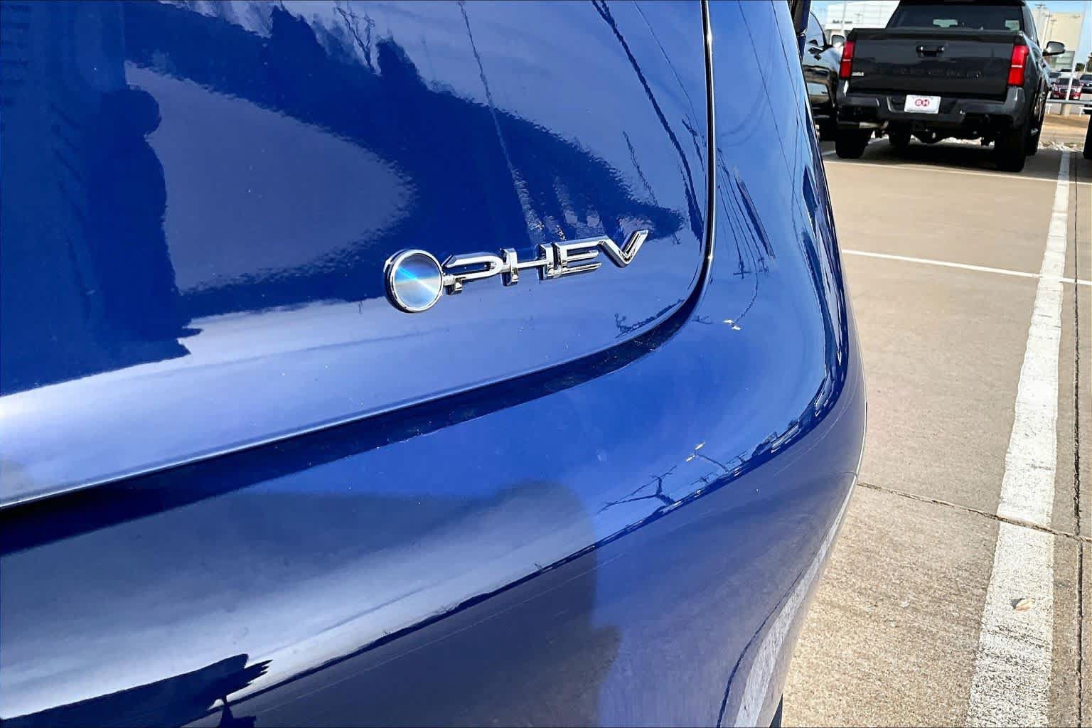 New 2026 Toyota Prius Plug-In Hybrid FWD image 17