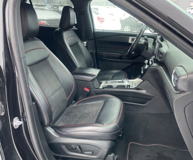 Certified 2023 Ford Explorer ST-Line image 9