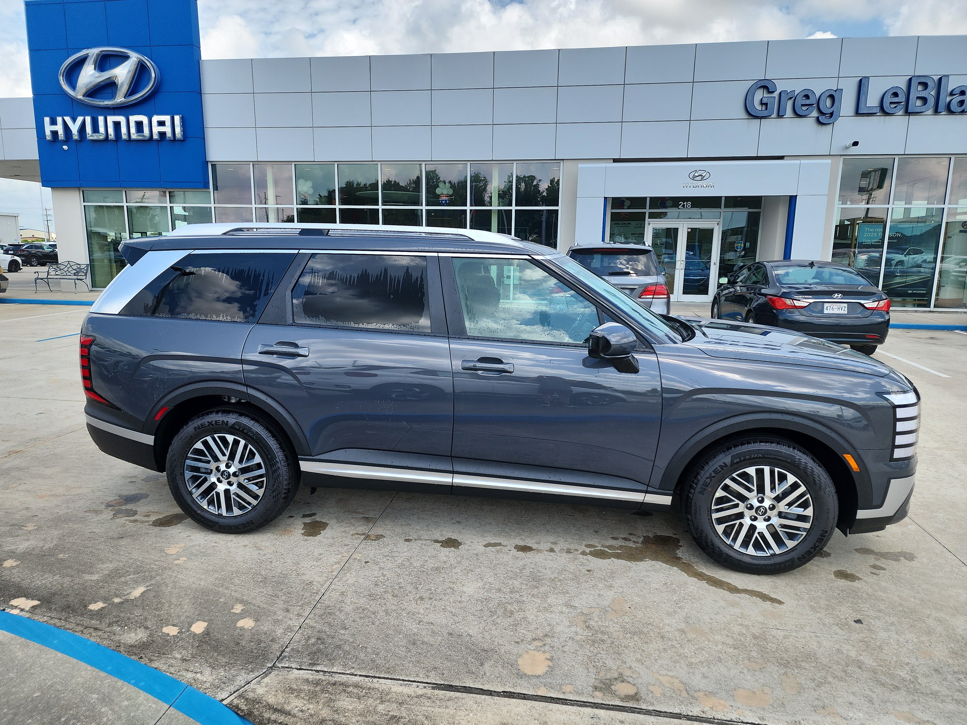 New 2027 Hyundai Palisade SEL FWD image 8