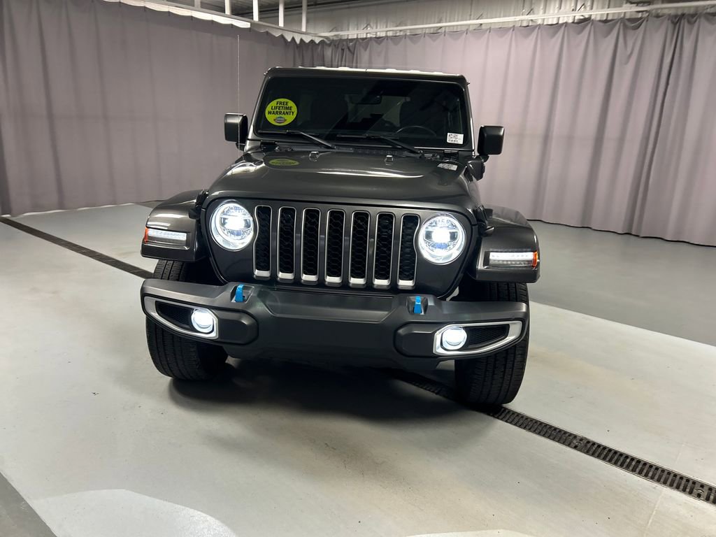 Used 2022 Jeep Wrangler Unlimited Sahara w/ Cold Weather Group image 2
