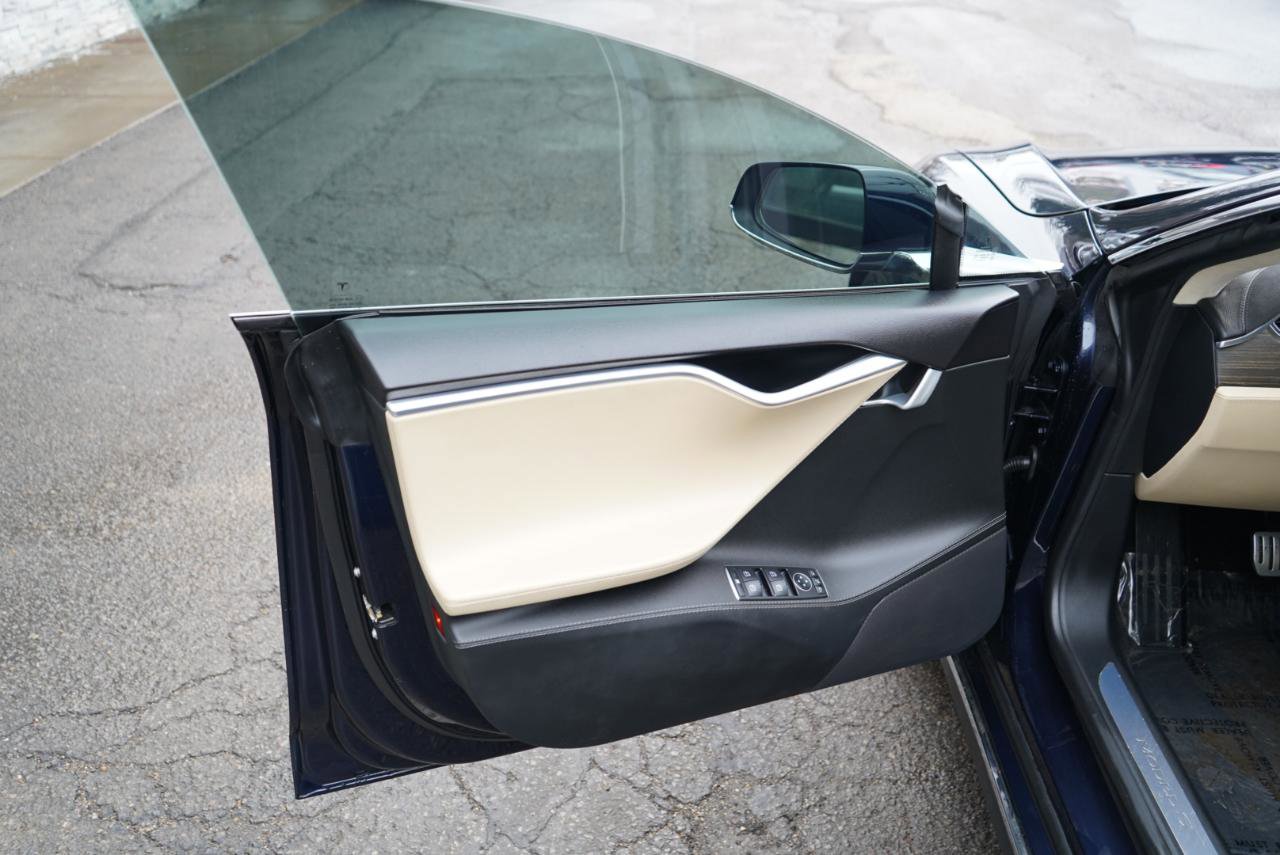 Used 2014 Tesla Model S P85D image 16