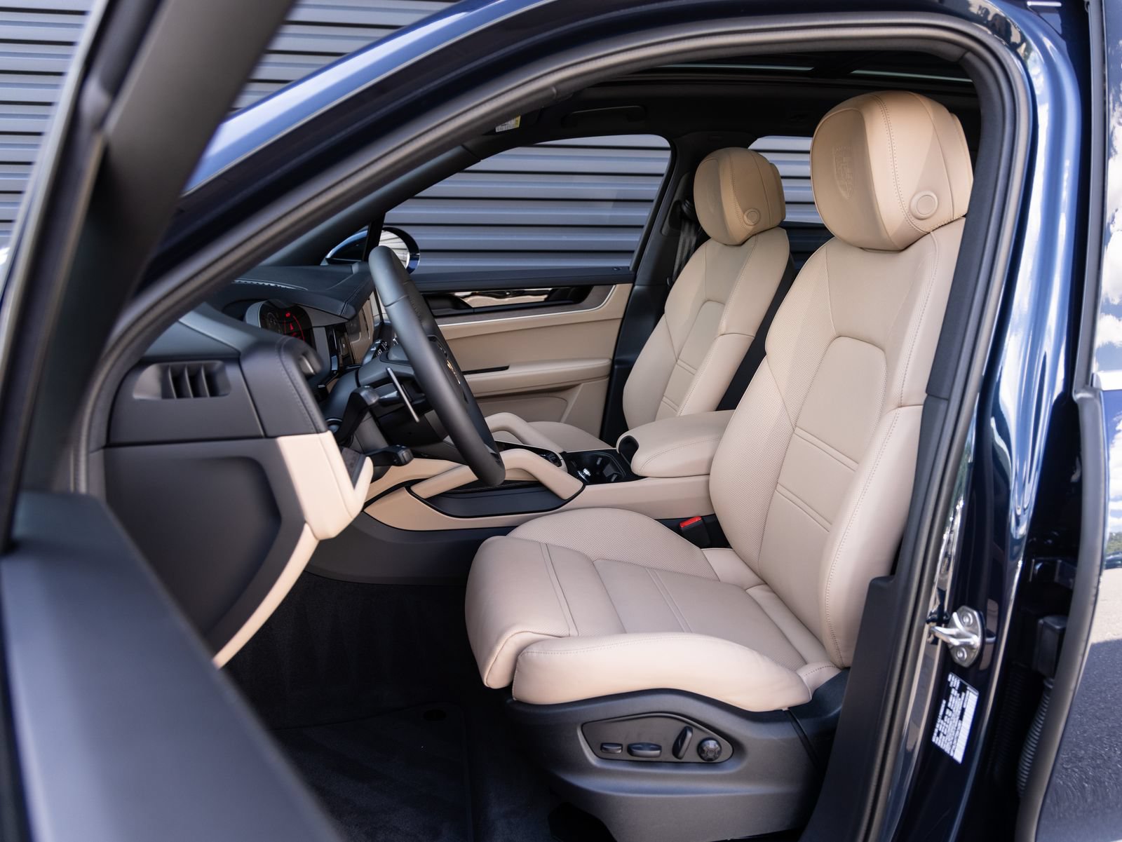 New 2026 Porsche Cayenne S AWD/4WD image 5