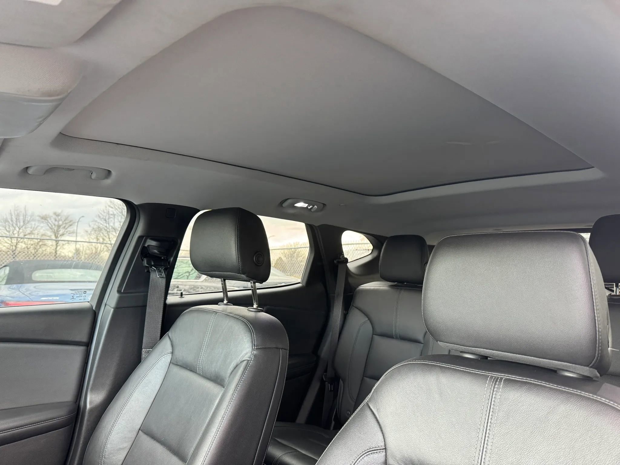 Used 2019 Chevrolet Blazer LT w/ Sun and Wheels Package image 17