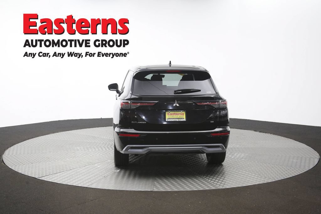 Used 2025 Mitsubishi Outlander SE AWD/4WD image 37