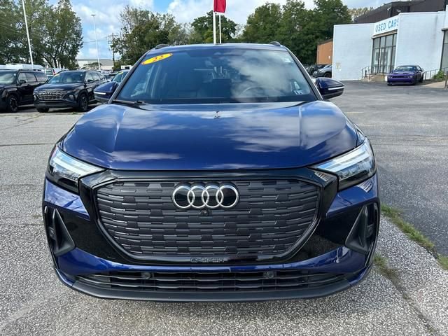 Used 2022 Audi Q4 e-tron Premium Plus w/ Premium Plus image 8