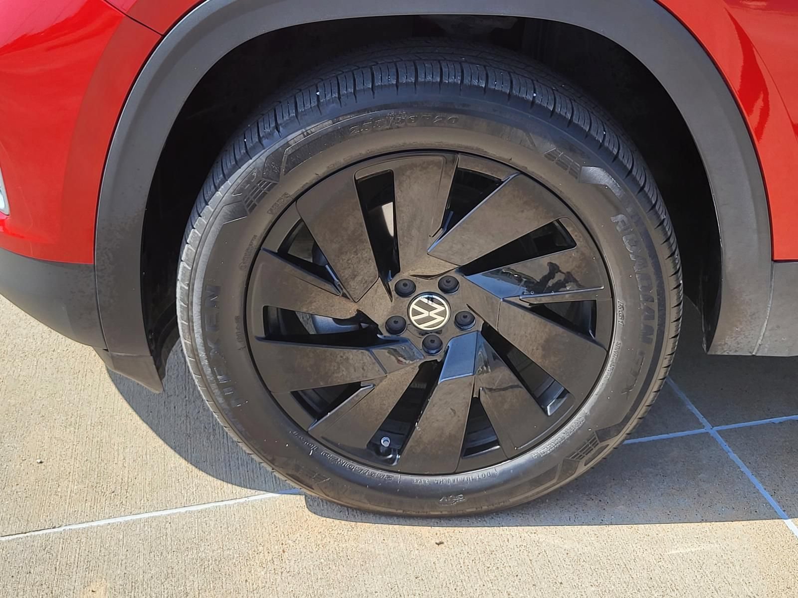 Used 2024 Volkswagen Atlas SE FWD image 9