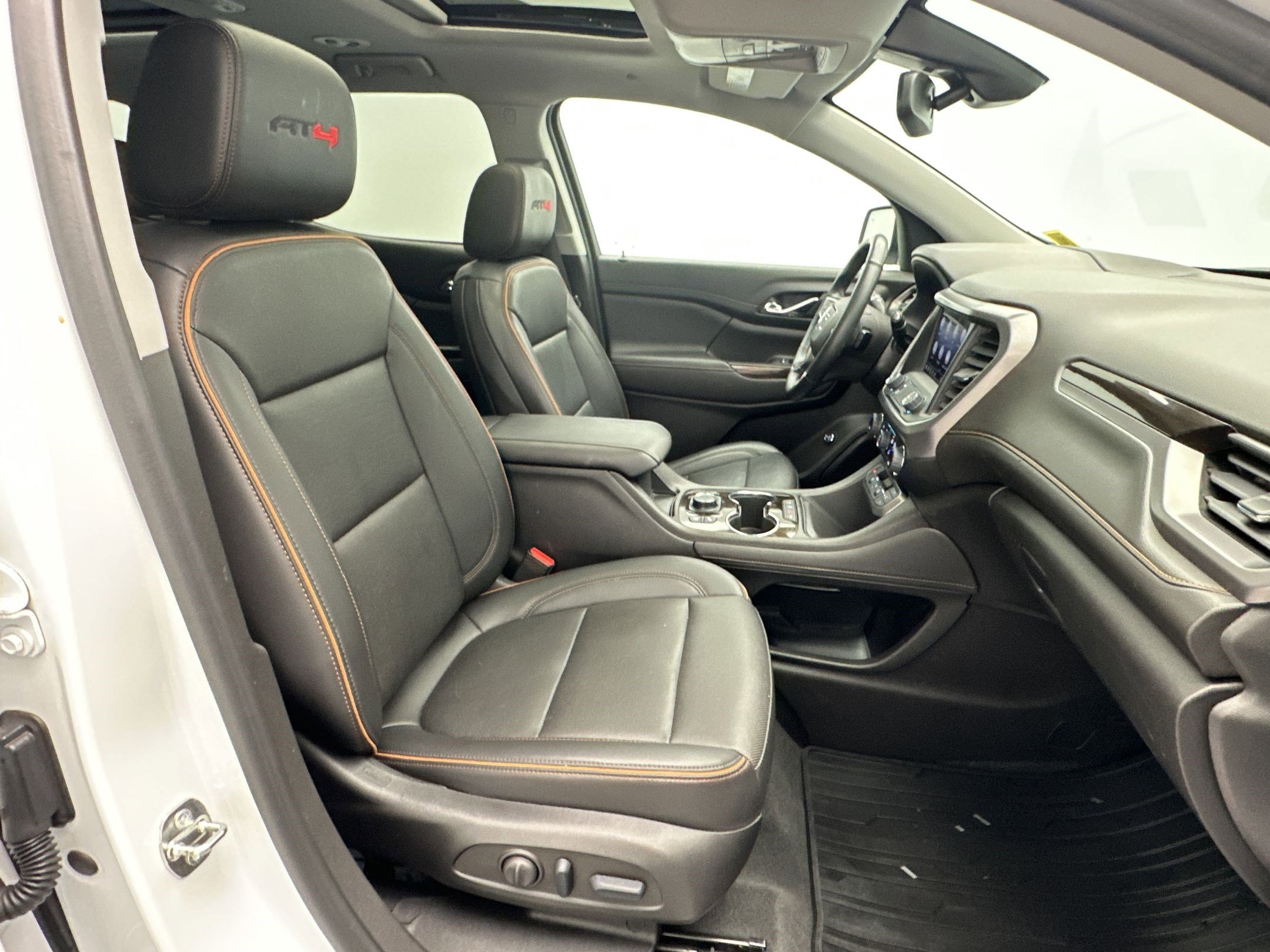 Certified 2023 GMC Acadia AT4 w/ Technology Package AWD/4WD image 30