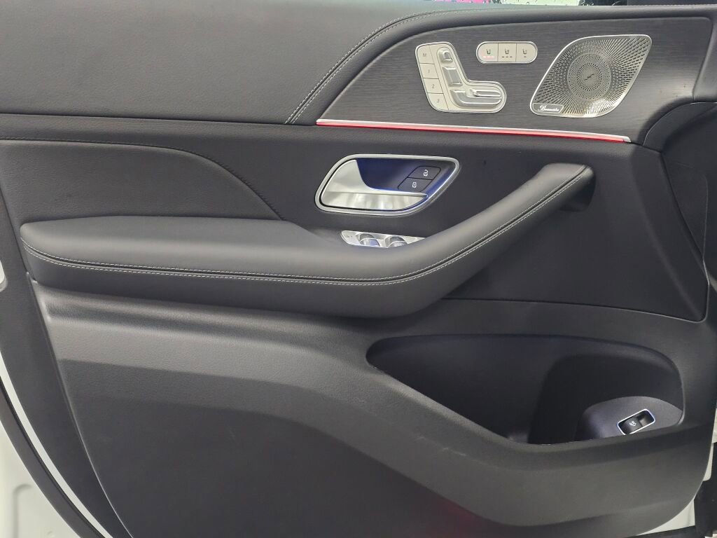 New 2026 Mercedes-Benz GLE 53 AMG 4MATIC Coupe image 35