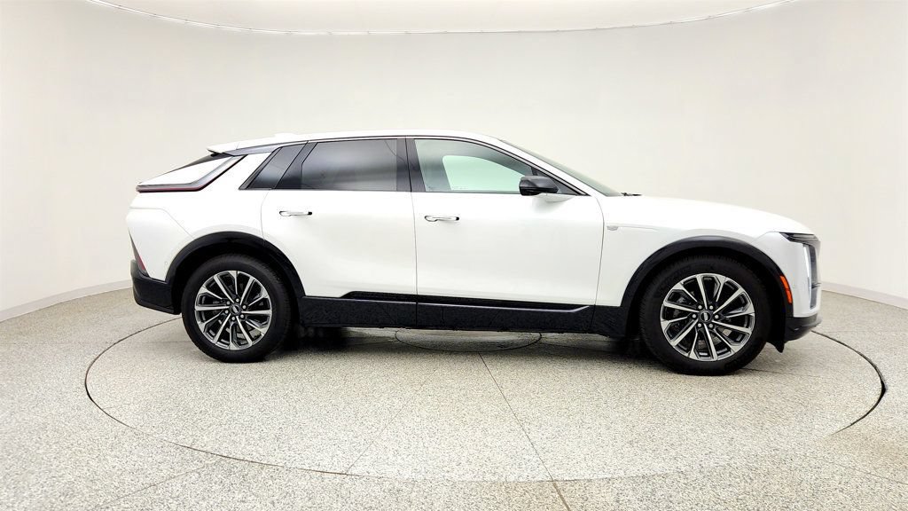 Used 2024 Cadillac Lyriq Sport AWD/4WD image 4
