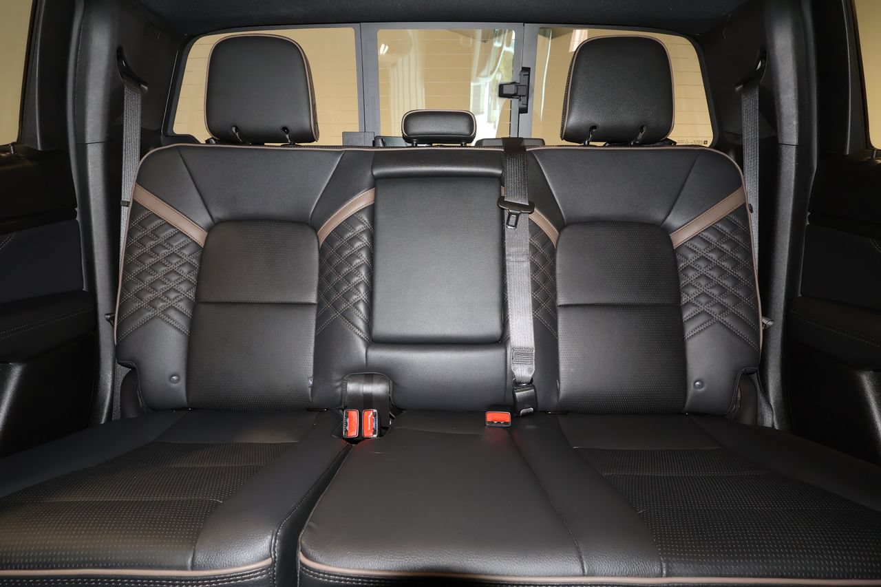 Certified 2023 GMC Canyon Denali w/ Denali Black Edition AWD/4WD image 29
