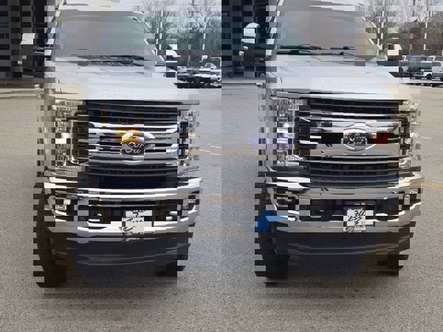 Used 2019 Ford F250 XLT w/ XLT Premium Package image 4