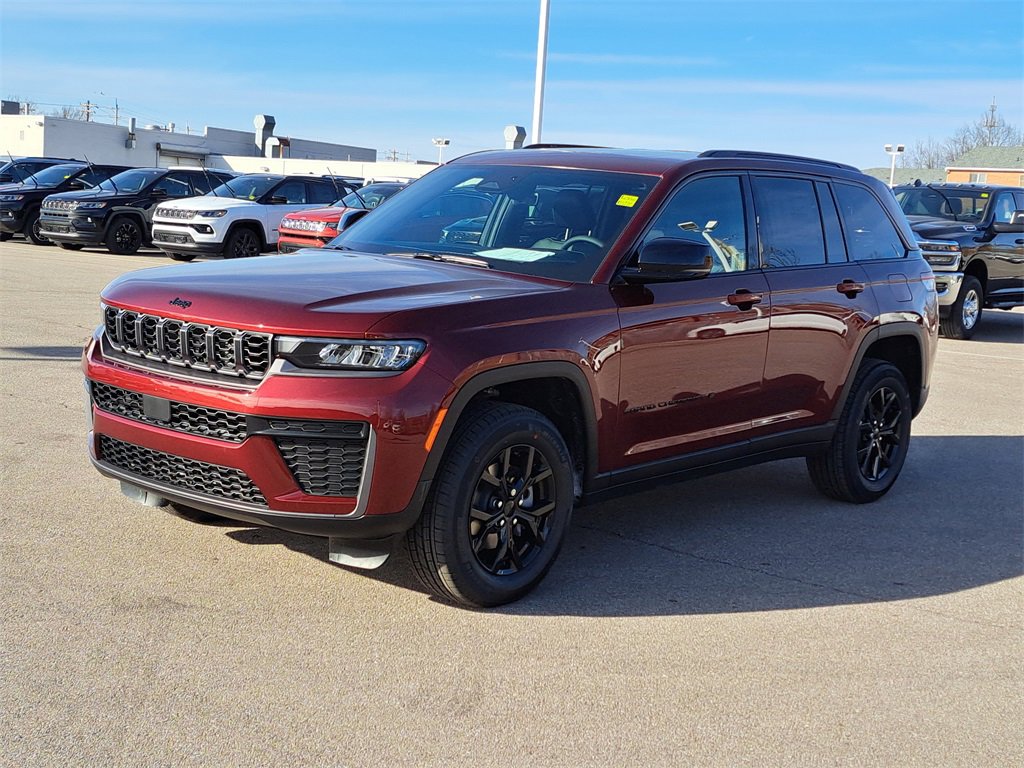 New 2026 Jeep Grand Cherokee Laredo image 2