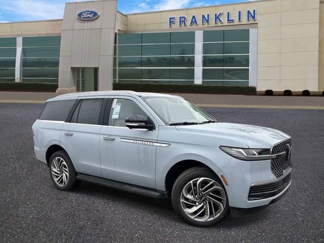 New 2026 Lincoln Navigator Premiere image 1