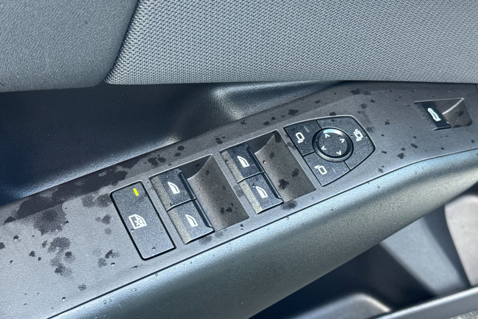 Used 2025 BMW X3 xDrive30i w/ Convenience Package image 12