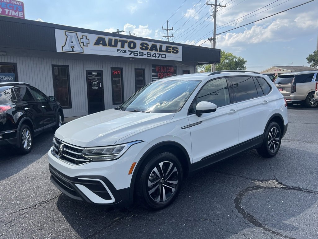 Used 2023 Volkswagen Tiguan S image 2