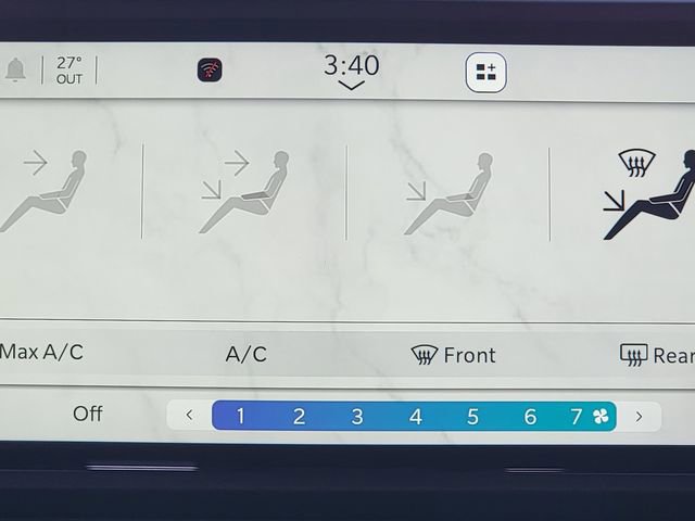 Certified 2025 Jeep Wrangler Sport image 28