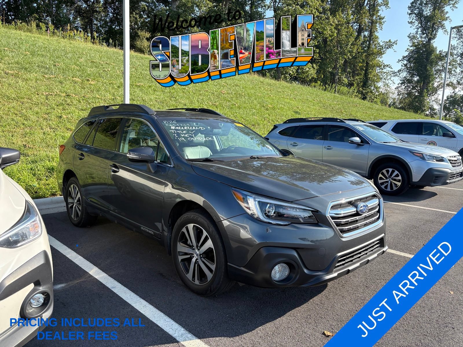 Used 2019 Subaru Outback 3.6R Limited w/ Popular Package #2 AWD/4WD image 1