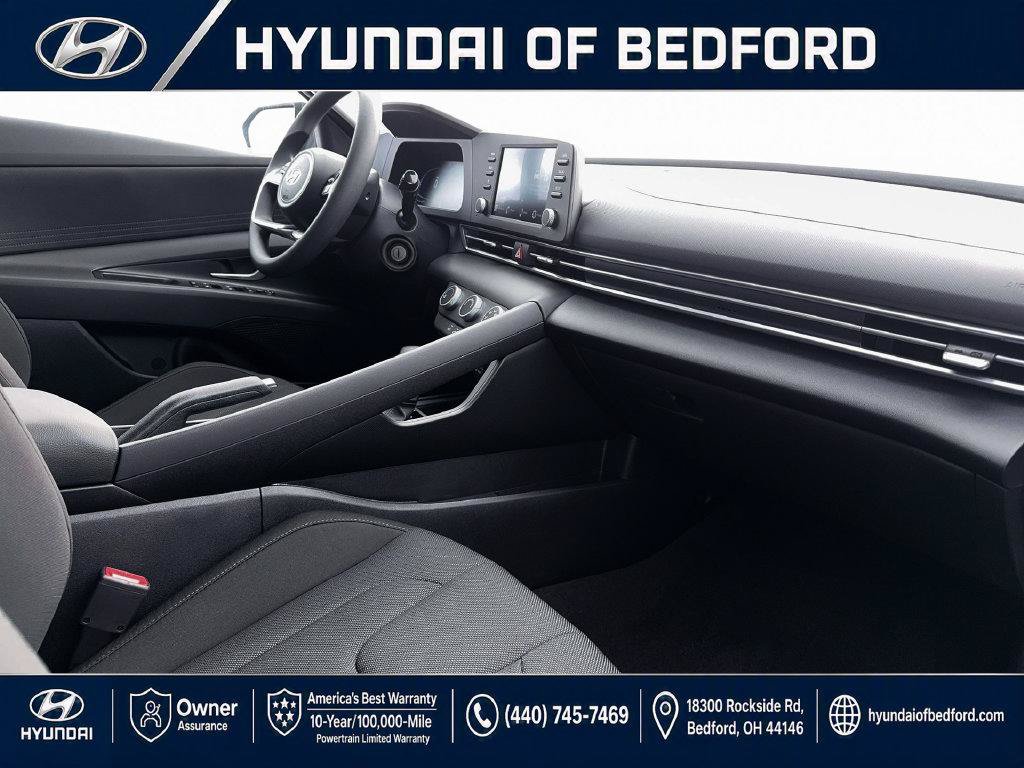 New 2026 Hyundai Elantra SE FWD image 18
