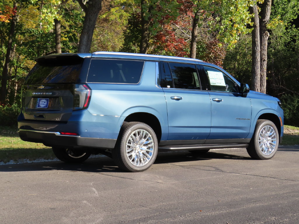 New 2027 Chevrolet Suburban LT w/ Comfort Package AWD/4WD image 3