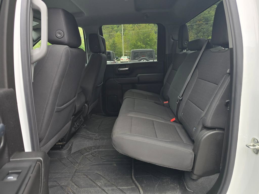 Used 2024 Chevrolet Silverado 2500 Custom w/ Custom Convenience Package image 10