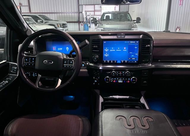 Used 2025 Ford F250 King Ranch w/ FX4 Off-Road Package image 30