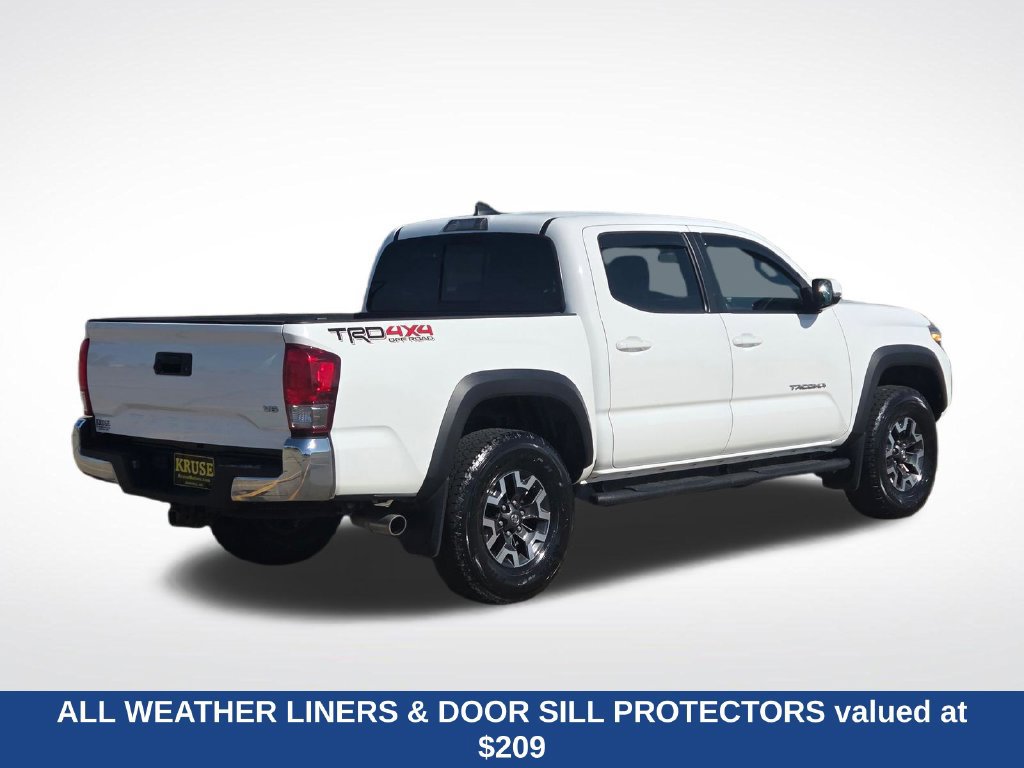 Used 2017 Toyota Tacoma TRD Off-Road w/ Tow Package AWD/4WD image 3