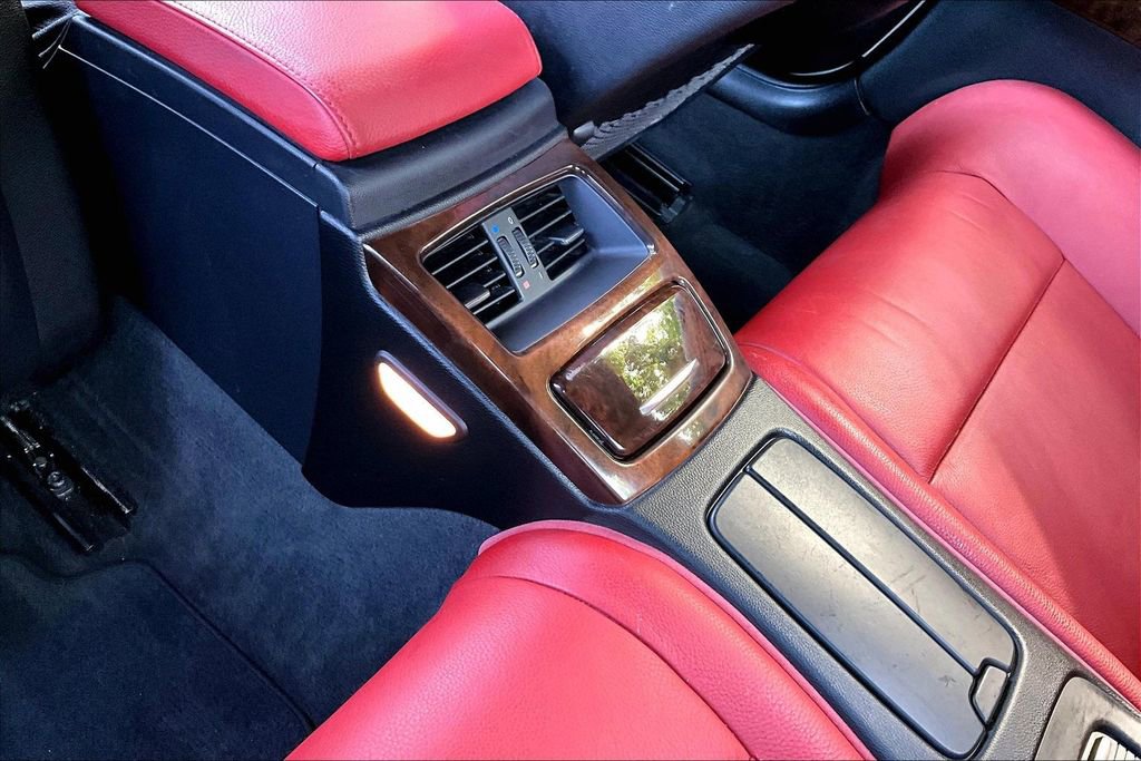 Used 2011 BMW 328i Convertible RWD image 10