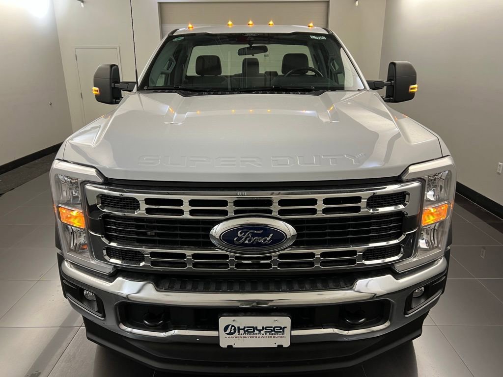 New 2026 Ford F550 4x4 Regular Cab Super Duty image 2