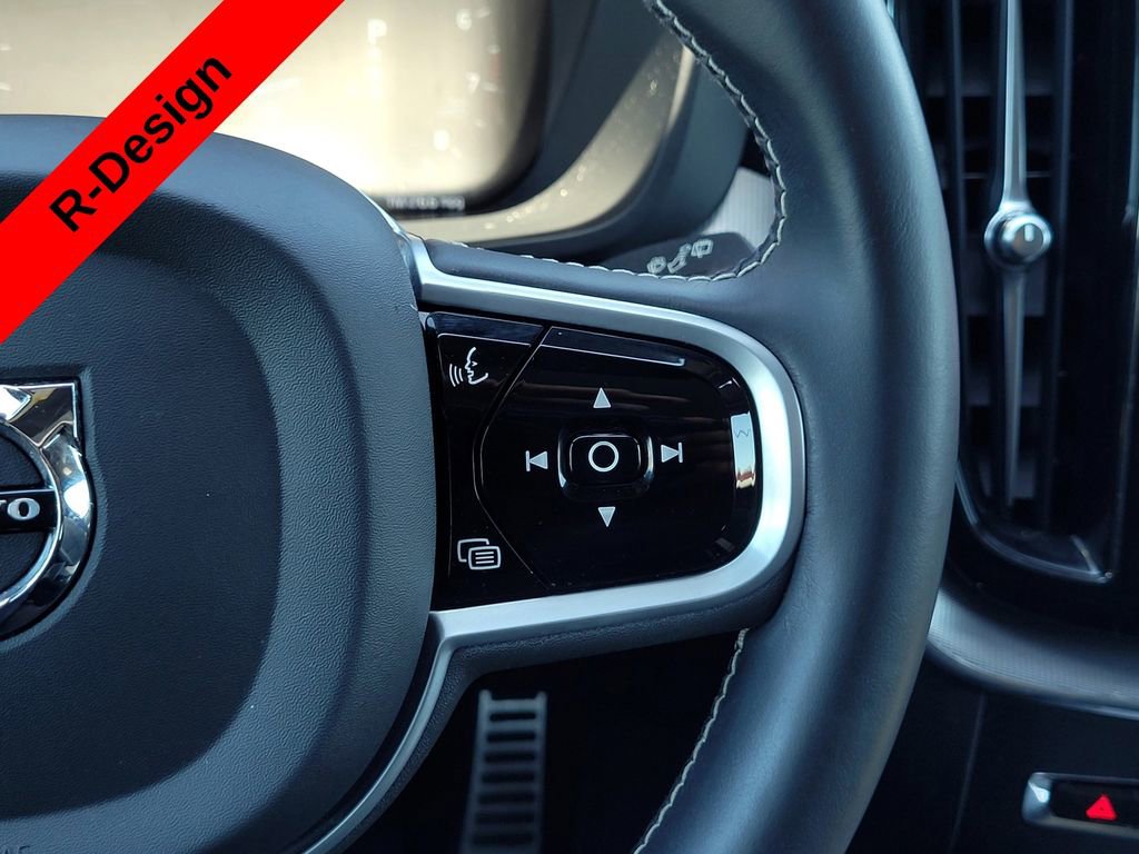 Used 2021 Volvo XC60 T5 R-Design w/ Protection Package Premier AWD/4WD image 22