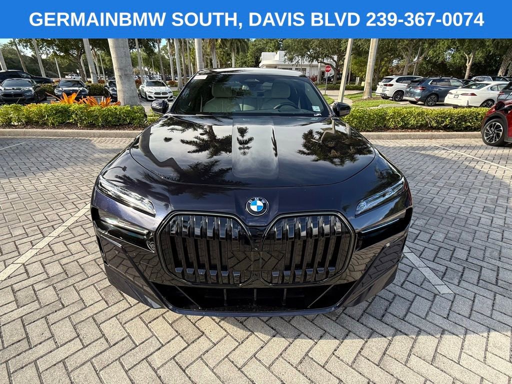Certified 2025 BMW 760i xDrive w/ Executive Package AWD/4WD image 14