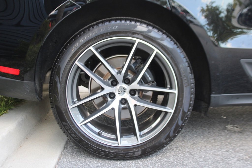 Used 2025 Porsche Macan image 15