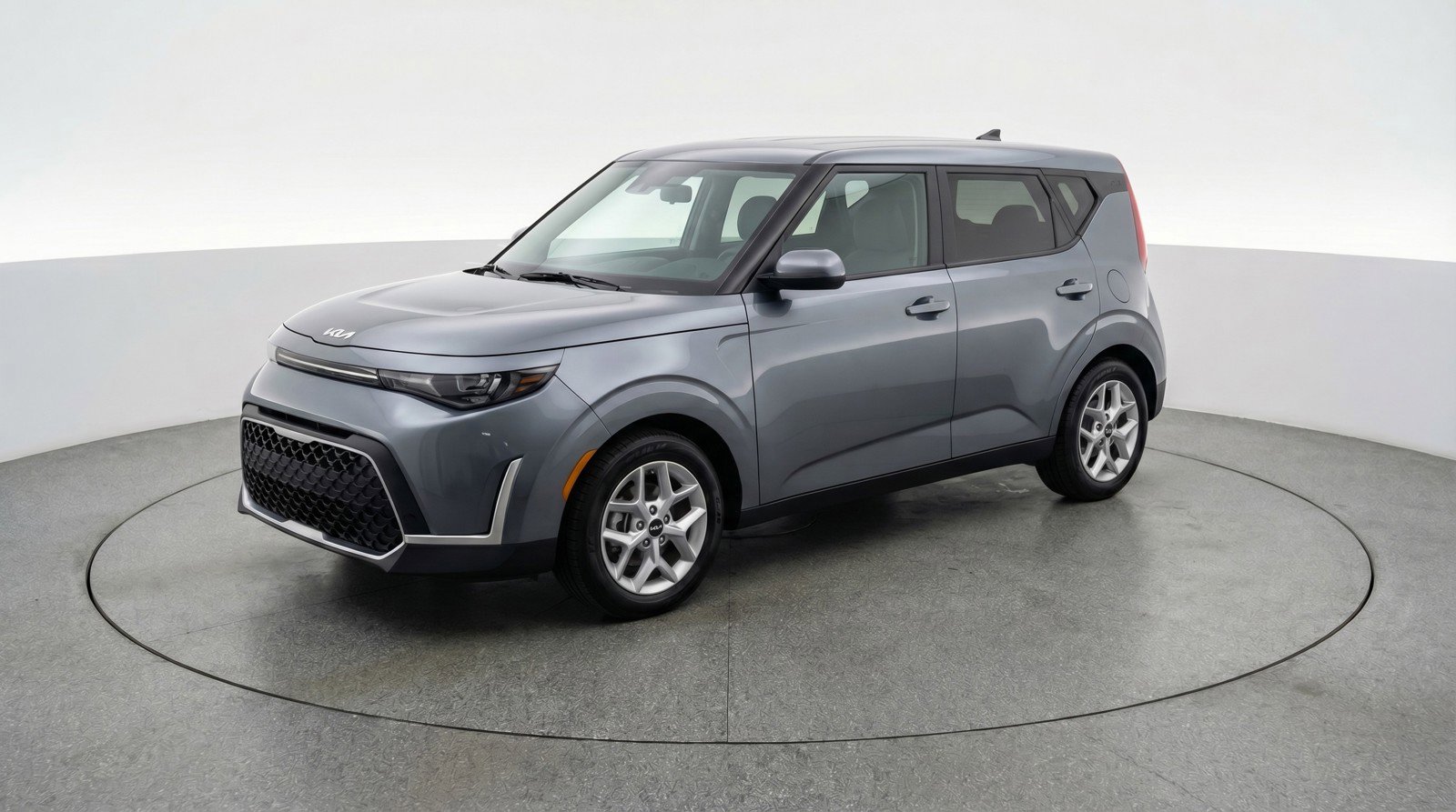 Used 2025 Kia Soul LX w/ LX Technology Package image 3