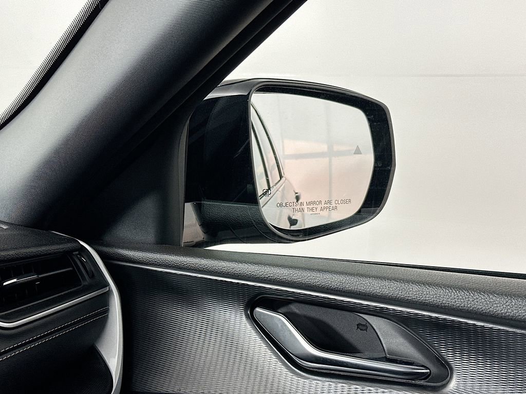 Certified 2025 Jeep Grand Cherokee Altitude image 28