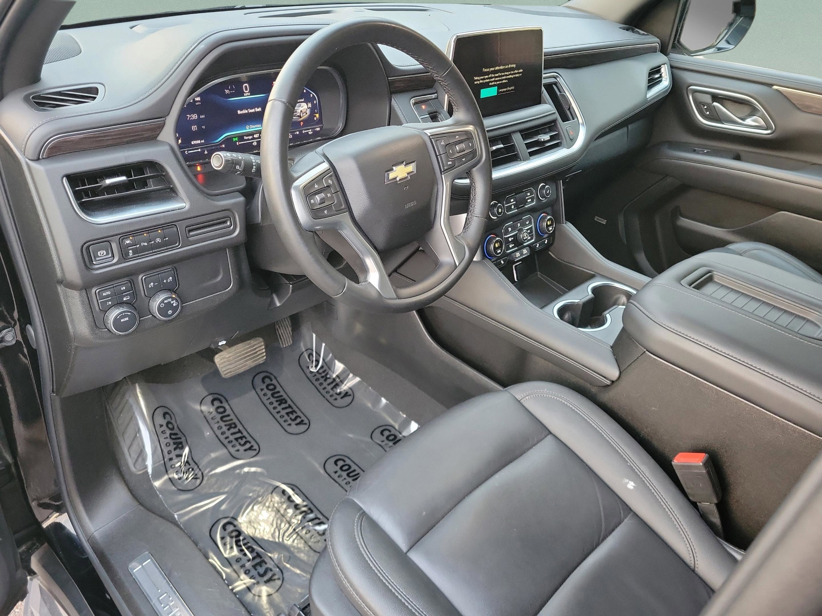 Used 2024 Chevrolet Suburban LT image 26