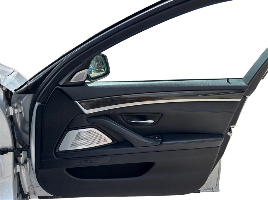 Used 2013 BMW 535i xDrive Sedan image 50