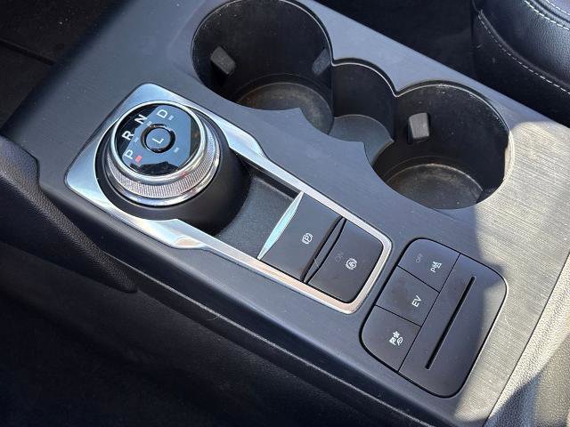 Certified 2022 Ford Escape Titanium image 27