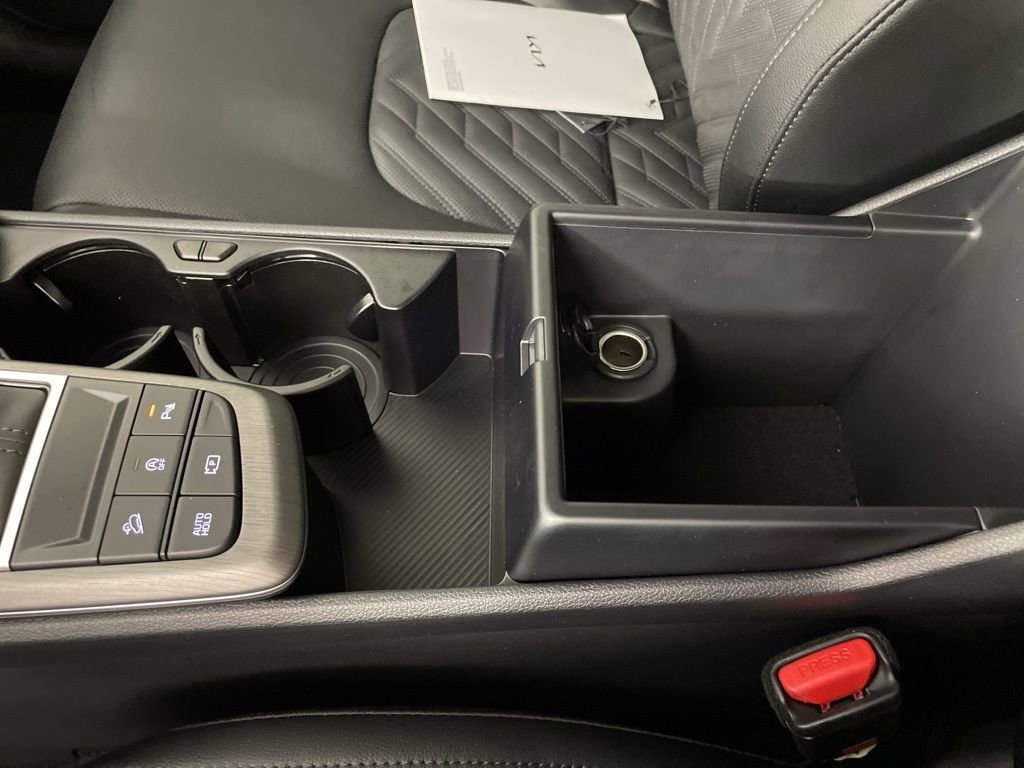 New 2026 Kia Sportage X-Line w/ X-Line Technology Package image 36