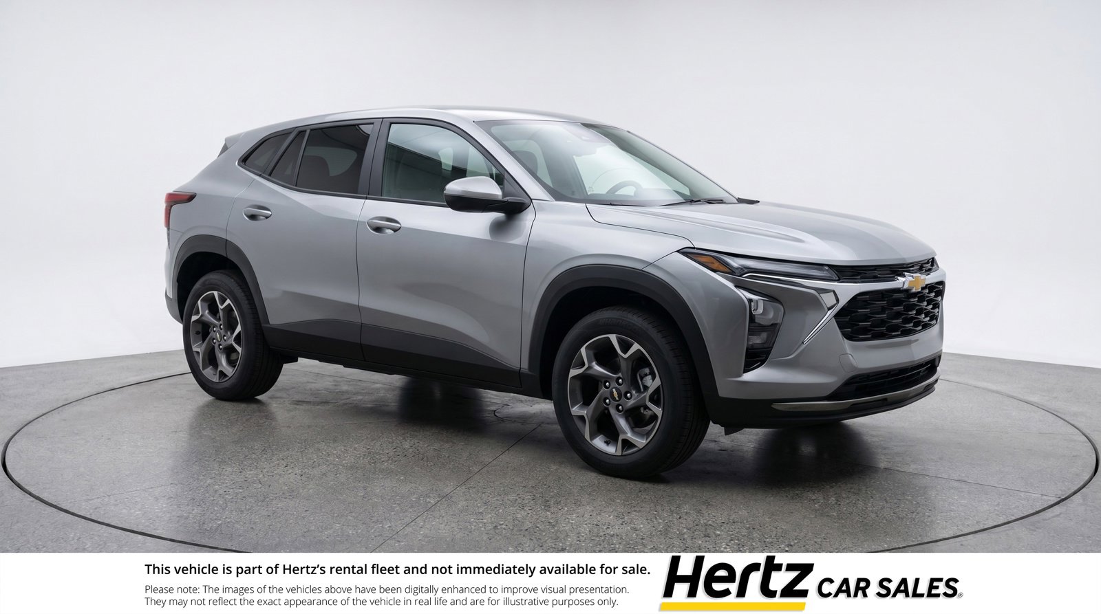 Used 2025 Chevrolet Trax LT FWD image 1