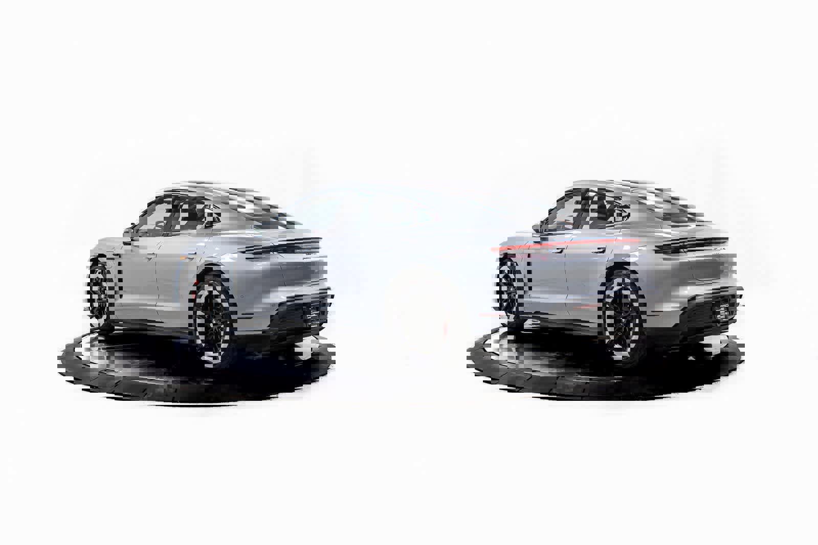 Certified 2025 Porsche Taycan 4S image 3