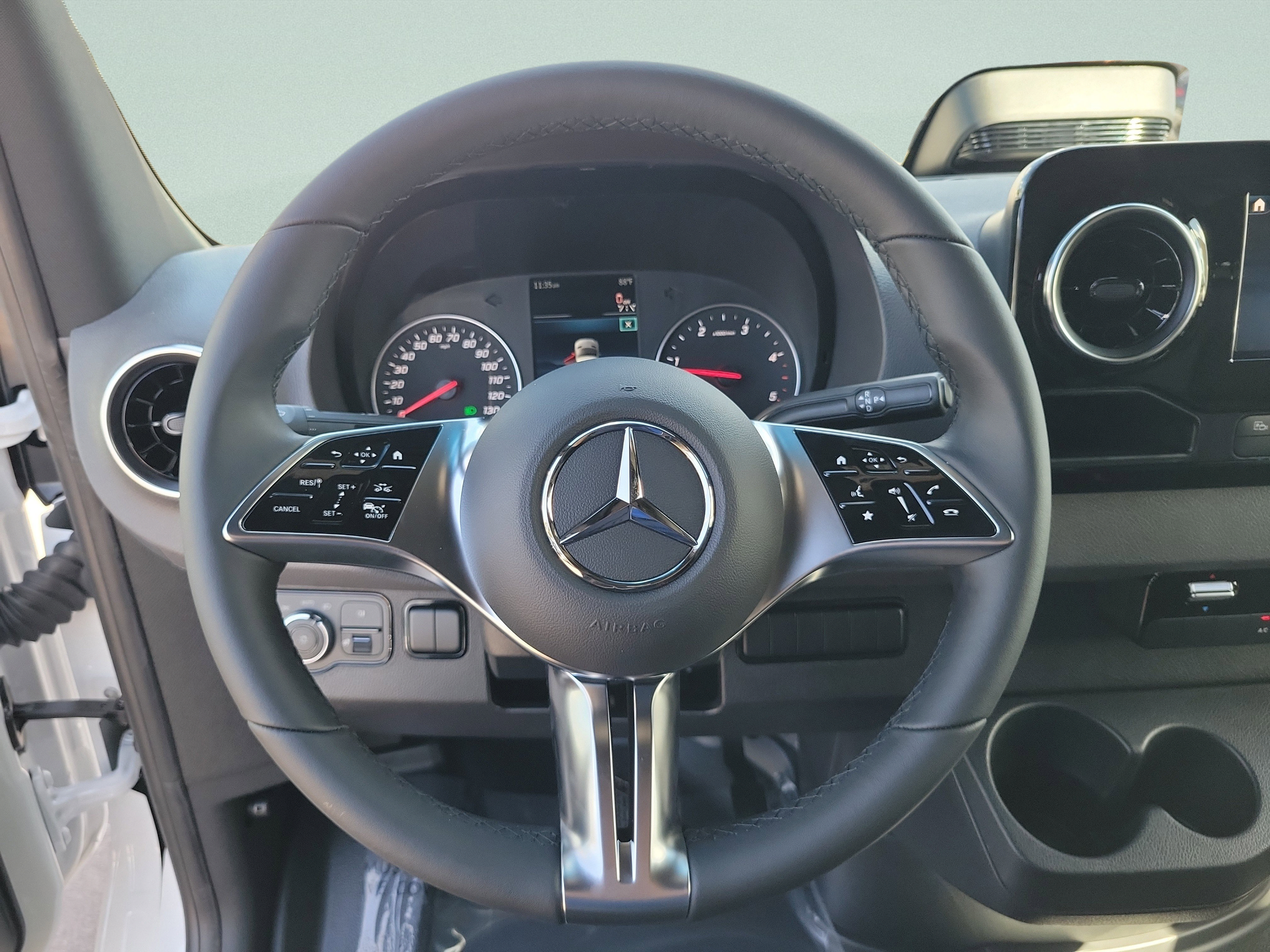 Used 2026 Mercedes-Benz Sprinter 2500 image 18
