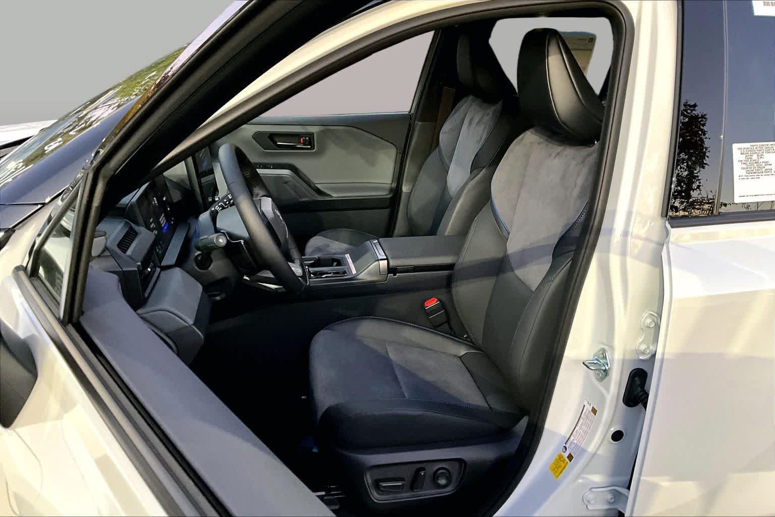 New 2026 Toyota RAV4 XSE w/ Panoramic Sun Roof Package AWD/4WD image 9