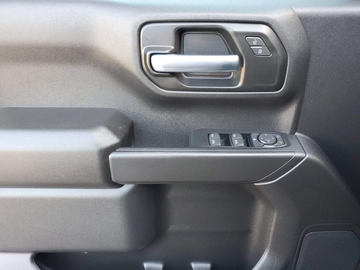 Used 2026 Chevrolet Silverado 1500 Custom AWD/4WD image 18