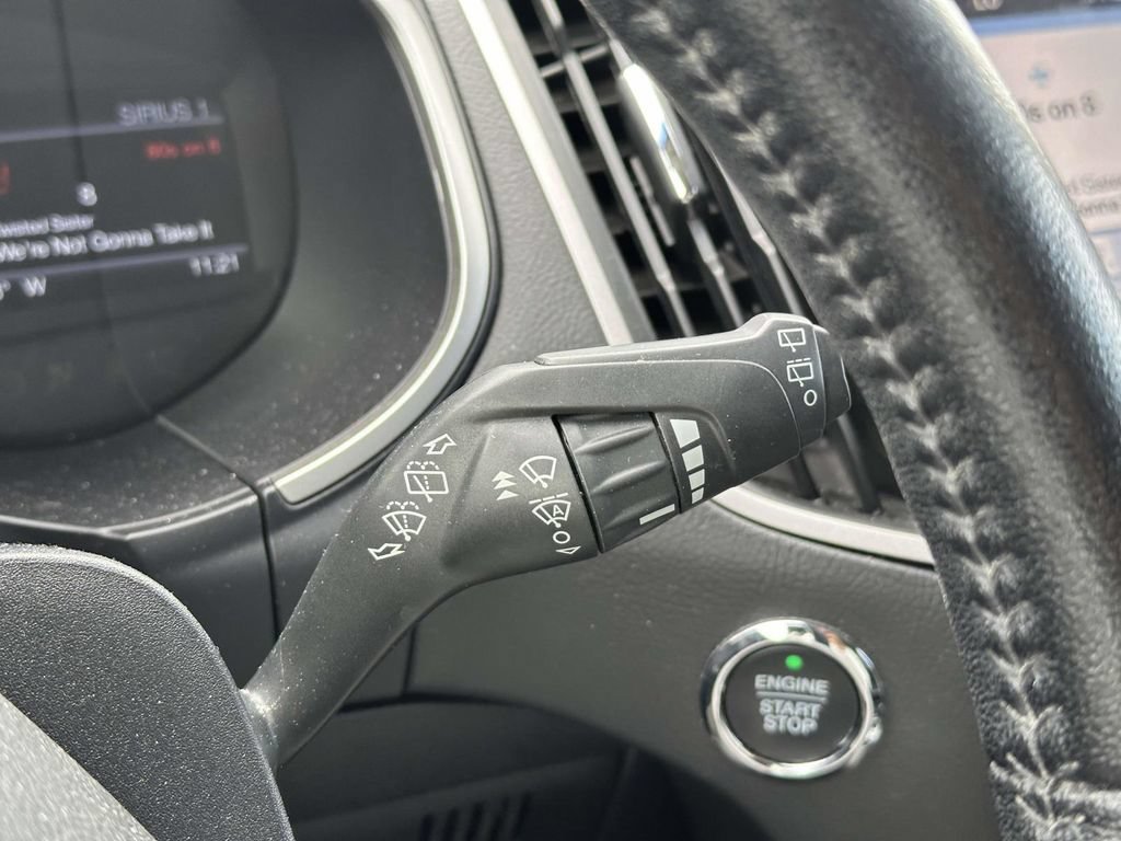 Used 2019 Ford Edge SEL w/ Equipment Group 201A AWD/4WD image 23