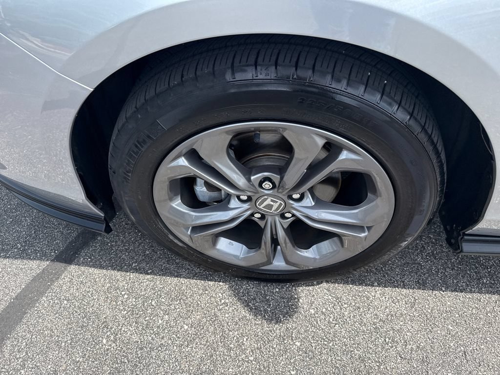 Certified 2024 Honda Accord EX image 37