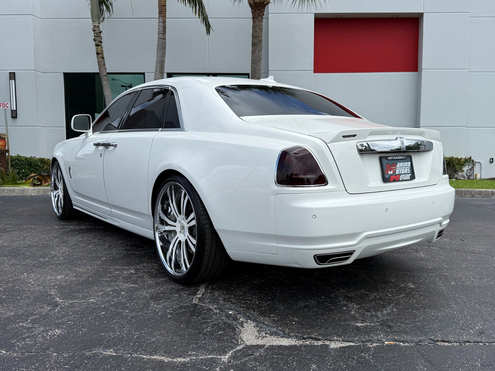 Used 2011 Rolls-Royce Ghost image 14