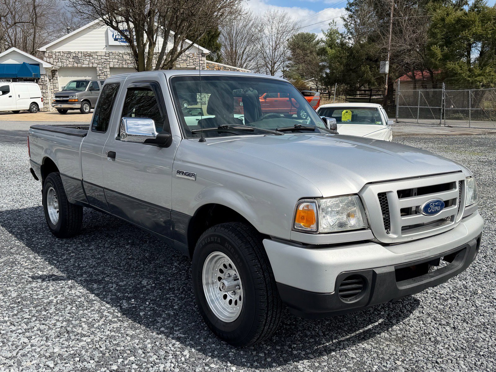 Used 2011 Ford Ranger XL image 3