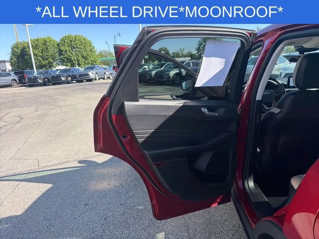 Used 2022 Ford Escape SEL w/ Technology Package AWD/4WD image 22