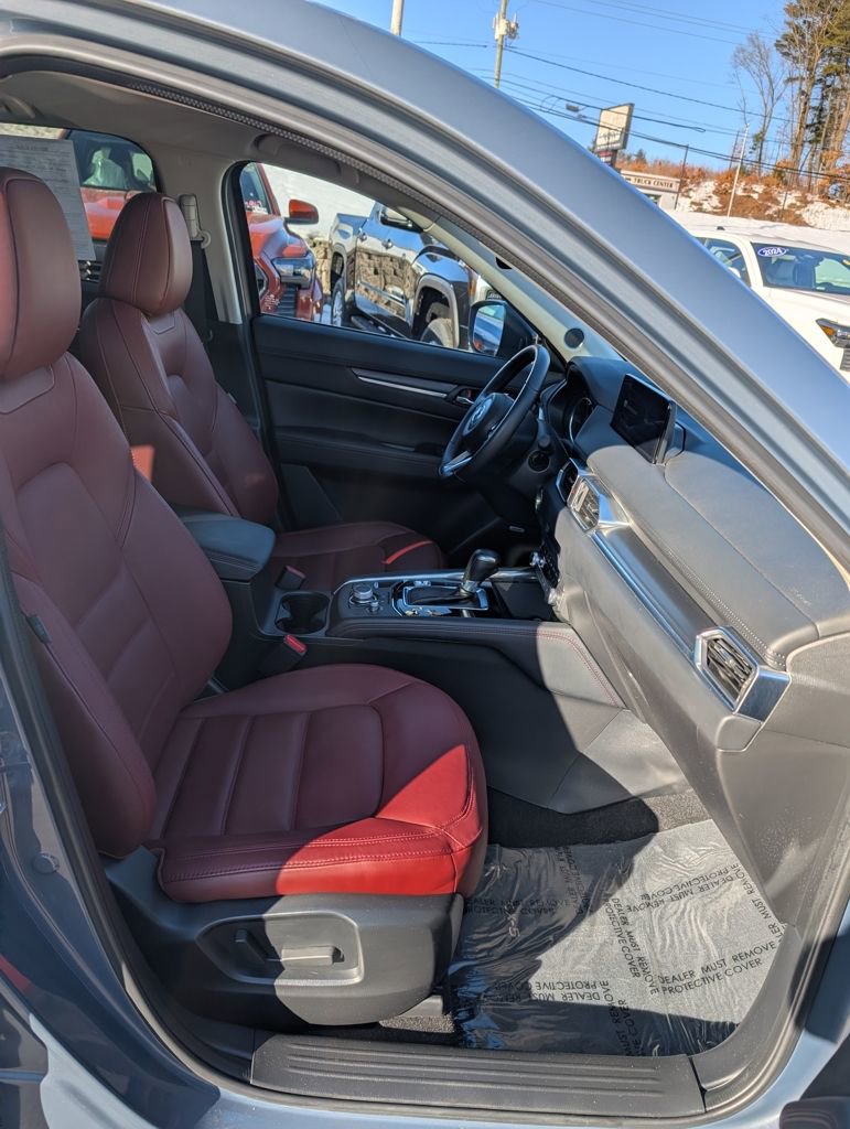 Used 2023 MAZDA CX-5 Carbon Edition image 20