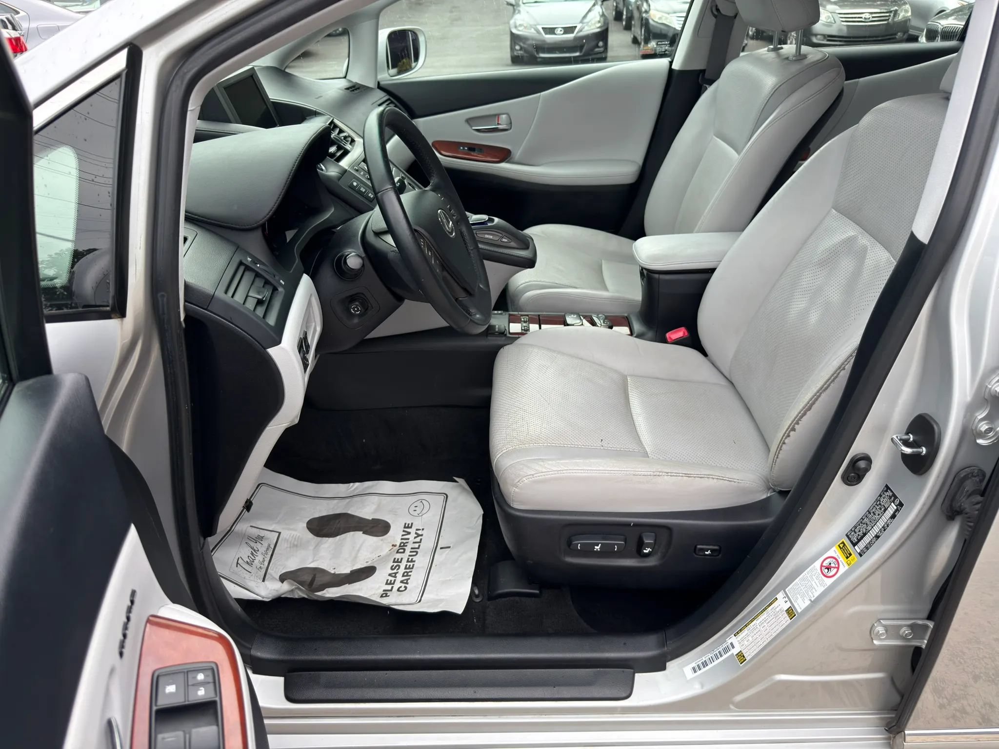Used 2010 Lexus HS 250h Premium w/ Park Assist Pkg FWD image 24