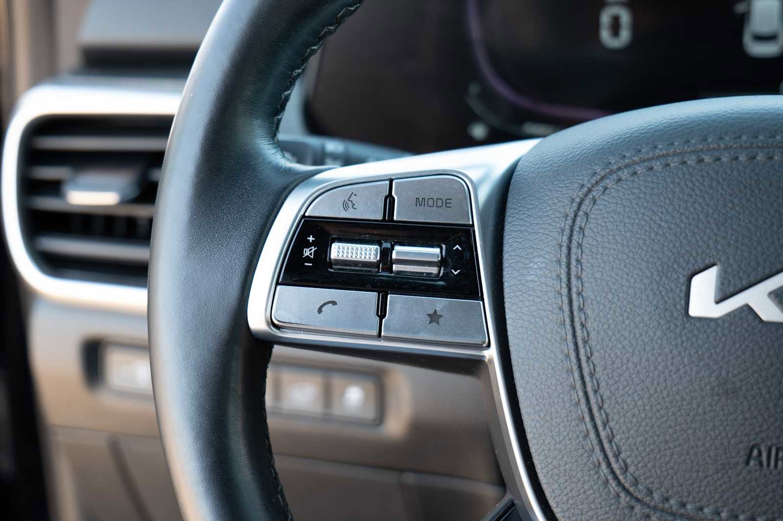 Used 2023 Kia Telluride EX X-Line image 13